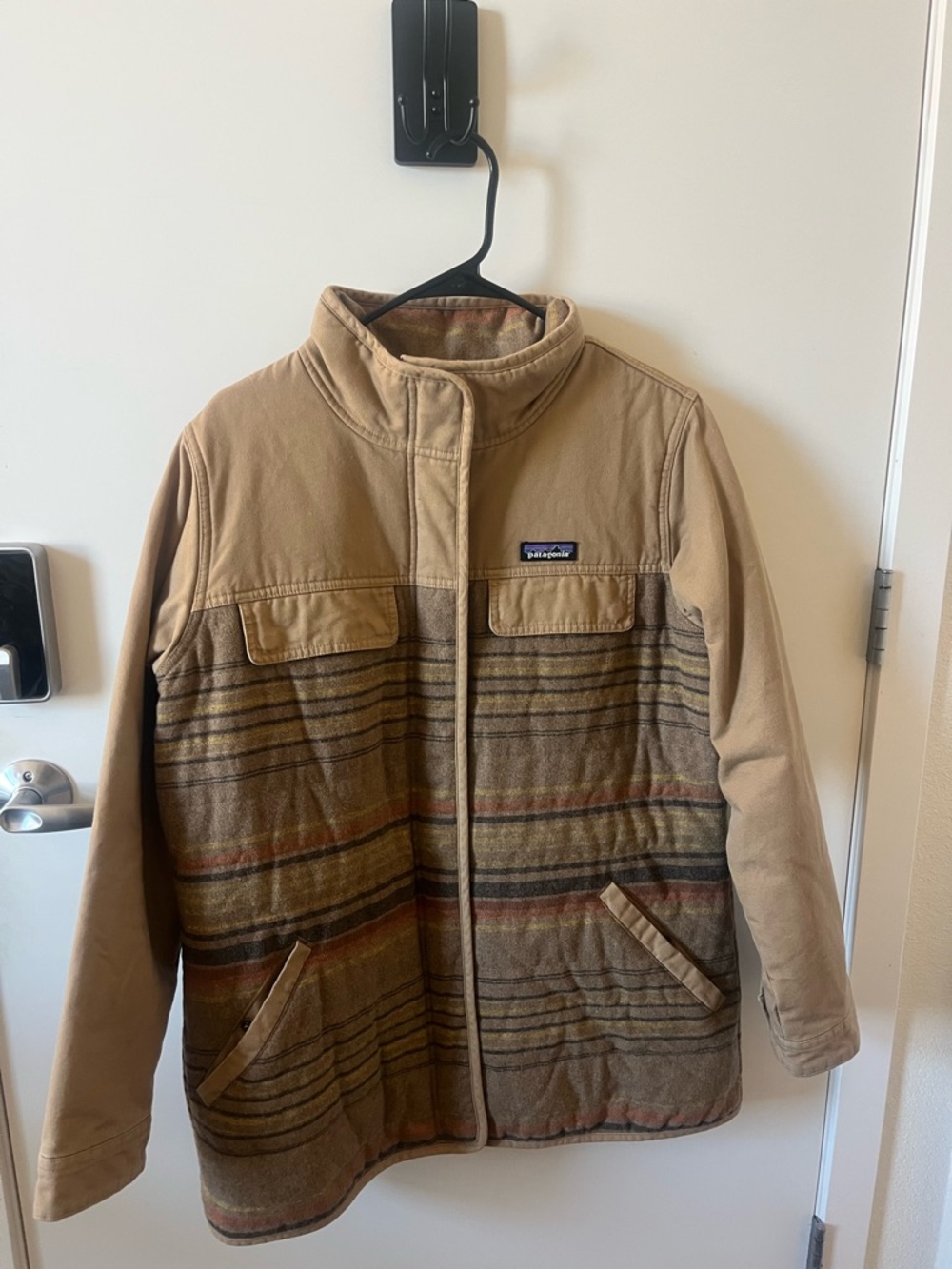 Patagonia Women’s Out Yonder Coat in Sage Khaki